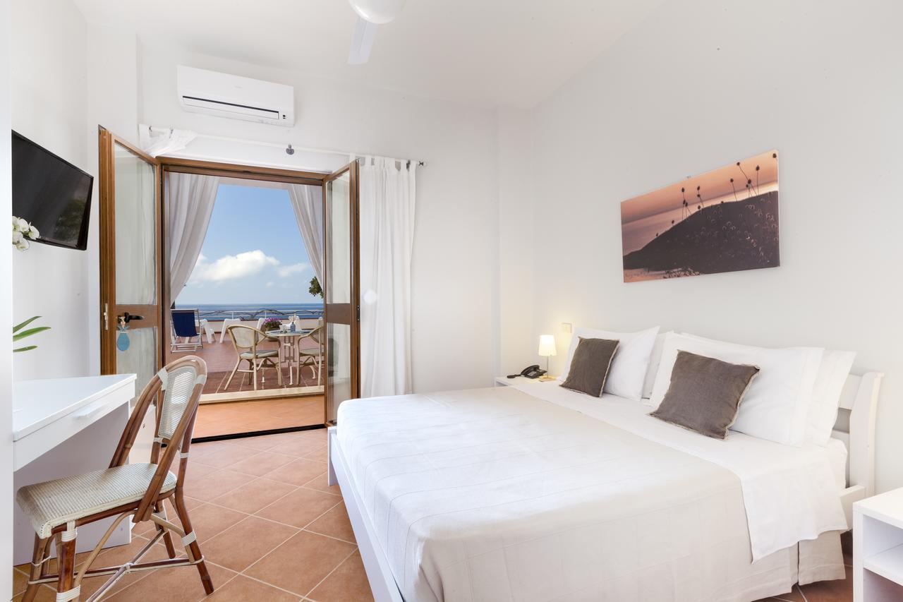 Il Cefalo Hotel & Restaurant Castellabate Luaran gambar